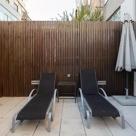 Appartement Bright T2 With 35 M2 Terrace, 2bed And 2bath And Fast Internet! Lisboa